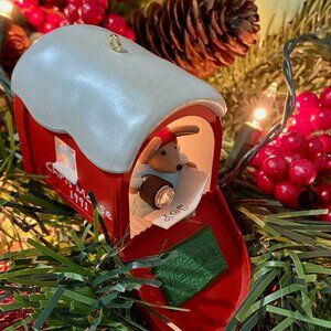 1991 Hallmark Ornament  "Chris Mouse Mail"  #7 Collectors Series Lighted-CUTE